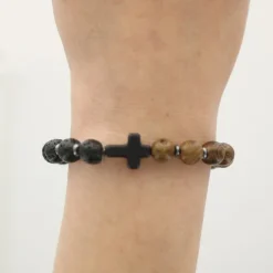 Palais du Rosaire Bracelet en grains en bois et en pierre volcanique^ Bracelet Fantaisie