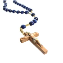 Palais du Rosaire Chapelet en bois de différentes teintes, croix du Christ sculpté en relief^ Chapelet Bois
