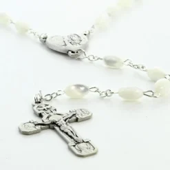 Palais du Rosaire Chapelet en nacre perle ovale 5x8mm coeur argenté Notre-Dame de Lourdes^ Chapelet Nacre