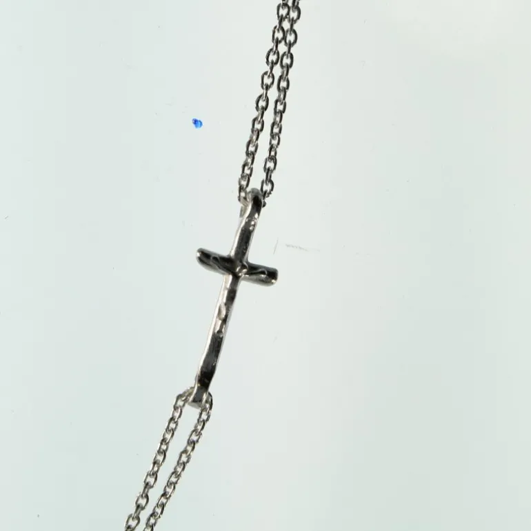 Palais du Rosaire Collier chapelet en argent avec une Médaille de la Vierge Miraculeuse, un crucifix et 3 dizaines de grains facettés 4mm^ Collier En Argent | Chapelet Argent