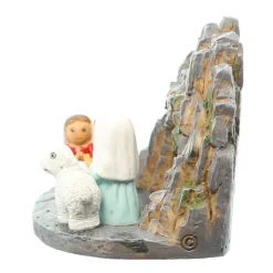 Palais du Rosaire Crèche de l'Appartion de Lourdes 8x7cm^ Crèche