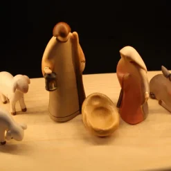 Palais du Rosaire Crèche en bois de 22 cm et 9 pièces éclairage LED^ Crèche | Statue En Bois