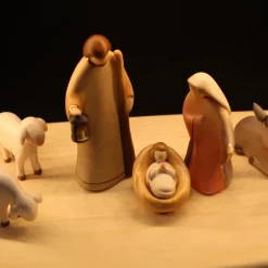 Palais du Rosaire Crèche en bois de 22 cm et 9 pièces éclairage LED^ Crèche | Statue En Bois