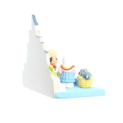 Palais du Rosaire Crèche en céramique du Mont Saint Michel^ Crèche