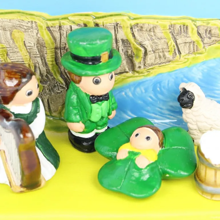 Palais du Rosaire Crèche Irlande en céramique 8x7cm^ Crèche