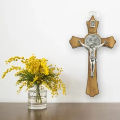 Palais du Rosaire Crucifix de Saint Benoît et livret explicatif^ Médaille Et Croix Métal | Crucifix Bois