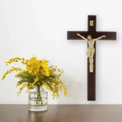 Palais du Rosaire Crucifix en bois avec le Christ réaliste 50cm^ Crucifix Bois