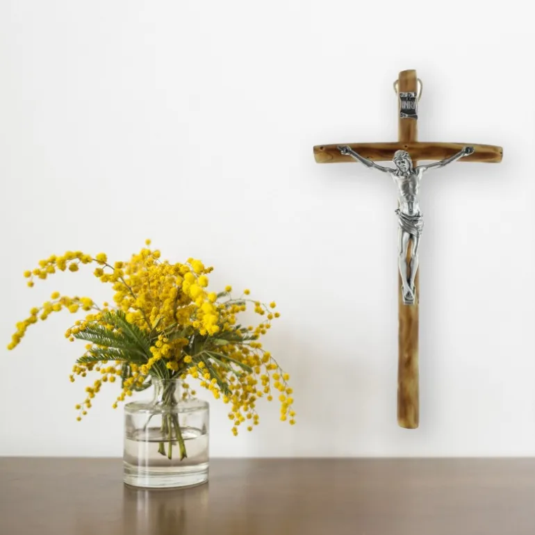 Palais du Rosaire Crucifix en bois avec un Christ argenté^ Crucifix Bois