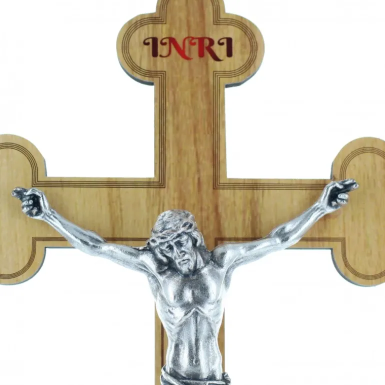 Palais du Rosaire Crucifix trilobé avec un Christ argenté^ Crucifix Métal