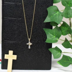 Palais du Rosaire Parure avec une croix et une colombe avec une chaîne - Plaqué Or^ Collier En Plaqué Or
