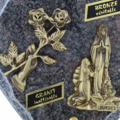 Palais du Rosaire Plaque Funéraire de Lourdes en Granit en forme de coeur et sujets bronze 18x18cm^ Plaque Funéraire
